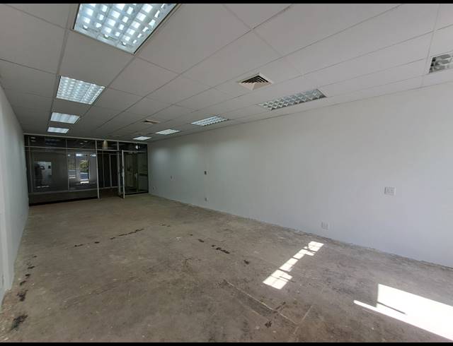 62M² OFFICE TO LET IN CRAIGHALL